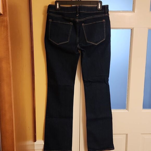 Old Navy Women's Mid-Rise "Kicker Bootcut" Dark Wash Jeans Size 10 - Picture 5 of 7